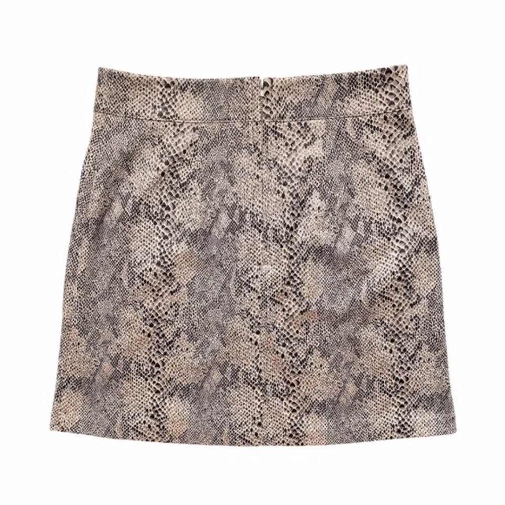 ($10) NEW Snakeskin Print Mini Skirt